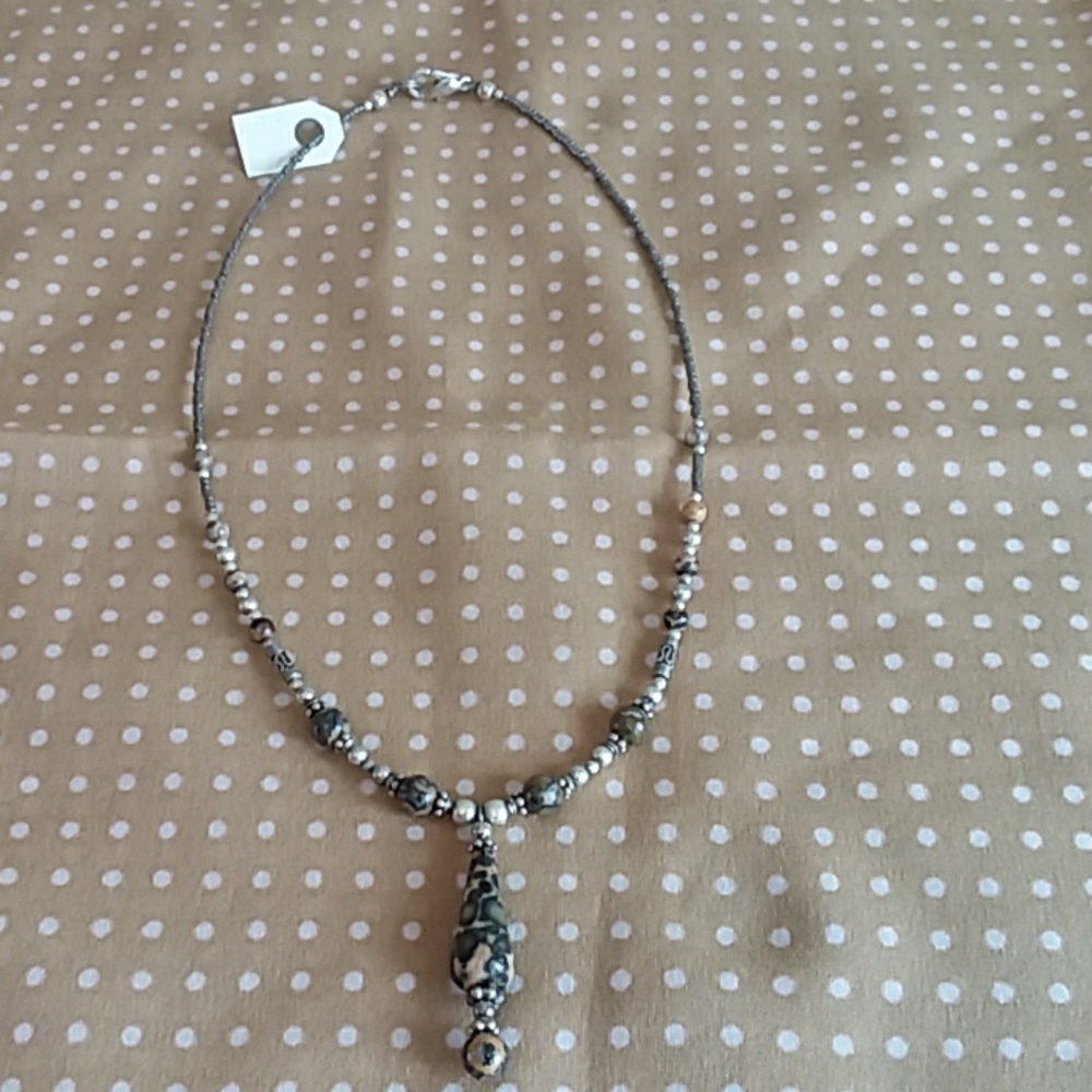 Hand beaded natural stone teardrop necklace - Picture 4 of 4